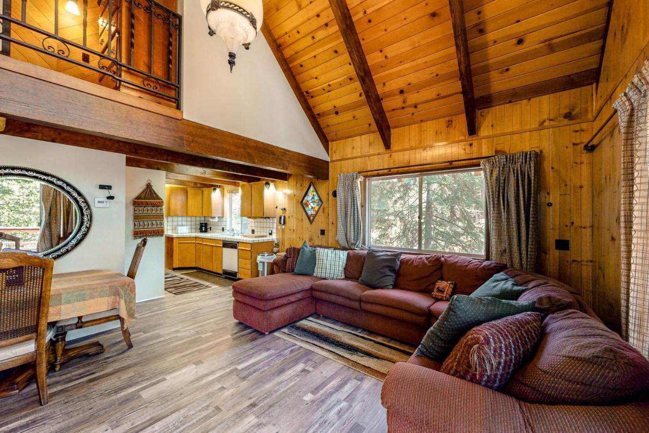 Retro Cabin Lake Arrowhead Exterior photo