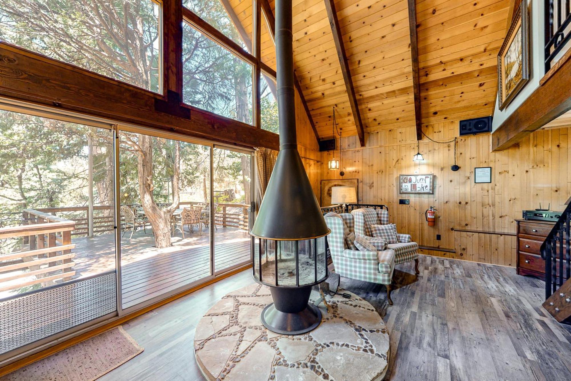 Retro Cabin Lake Arrowhead Exterior photo